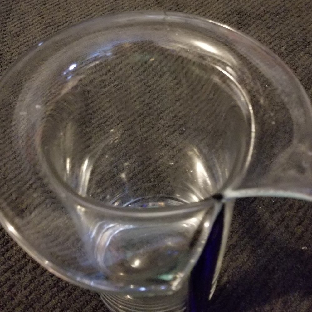 Hand Blown Art Deco Glass Vase - Picture 3 of 7